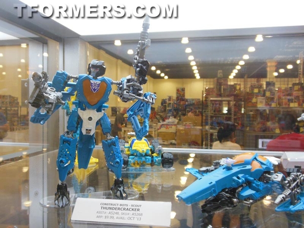 Transformers=botcon 2013 Generatations Prime Paltinum  (293 of 424)